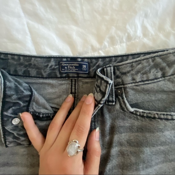 BLACK WASH DENIM SKIRT - Picture 6 of 8